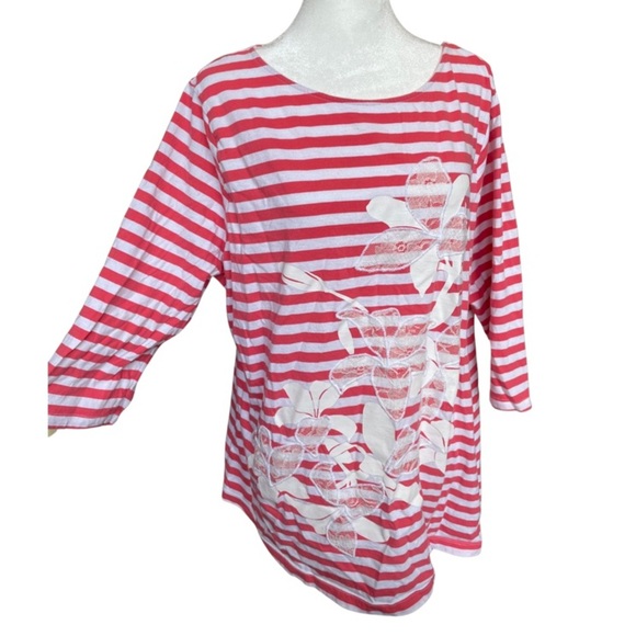 St. John’s Bay striped floral top with lace detail 2X - Picture 1 of 5